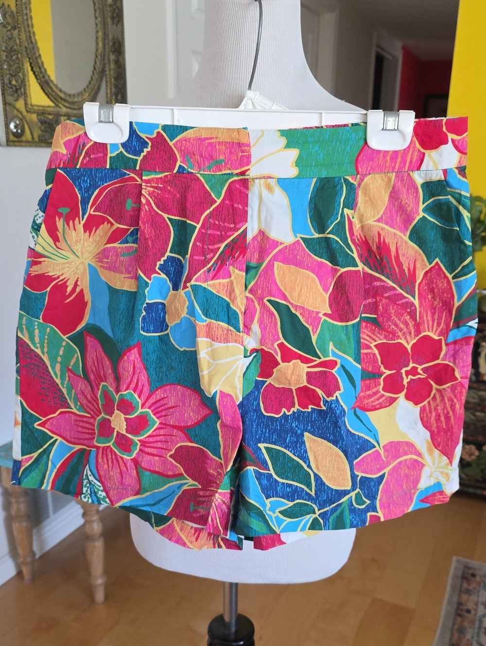 Skies Are Blue Multicolor Floral Print Women’s Shorts